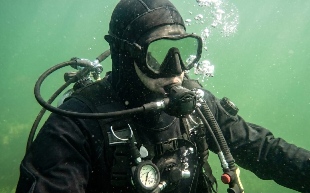Underwater Hull Cleaning Services for Cargo Ships in Panama: Maximizing Performance and Efficiency